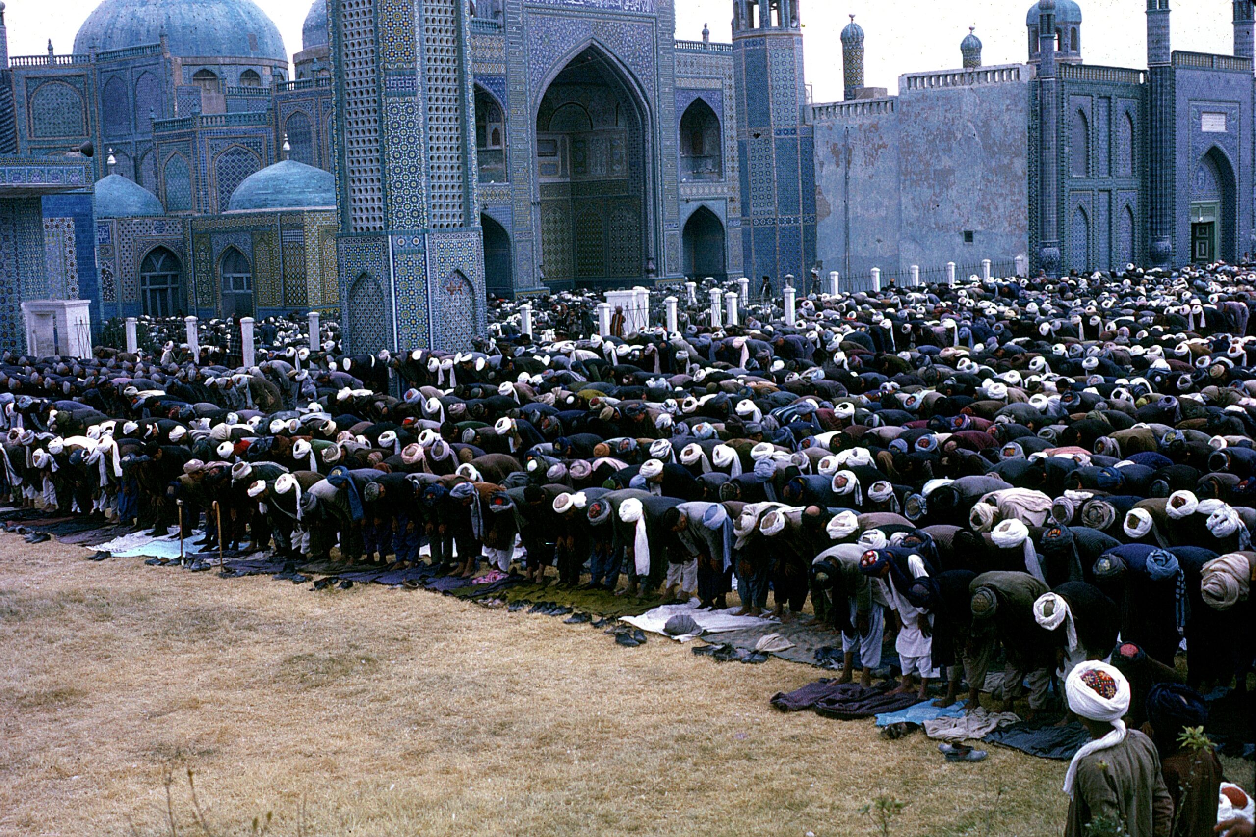 new-years-prayers-1971